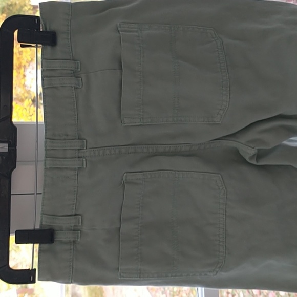 Urban Outfitters Sage Green Utility Crop Pants Size 26 Pockets - Picture 6 of 7